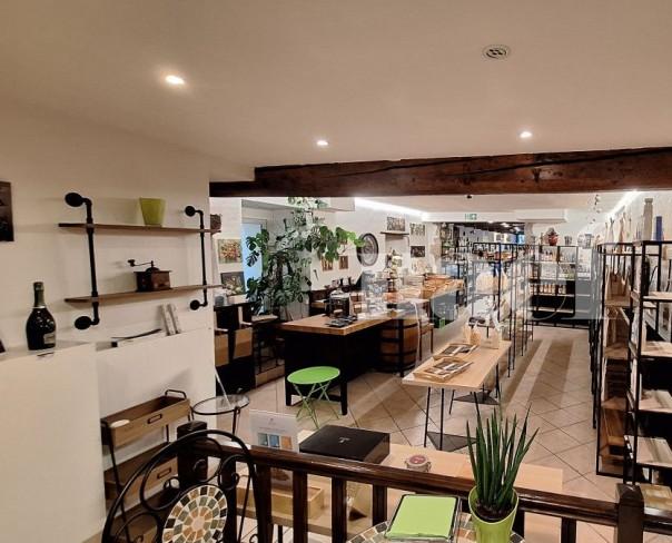 À louer : Surface Commerciale Arcade Coppet - Ref : 205764.1 | Naef Immobilier