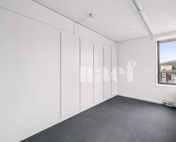 À louer : Surface Commerciale Bureau Delémont - Ref : 208700.1002 | Naef Immobilier