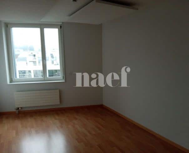 À louer : Surface Commerciale Bureau Delémont - Ref : 208700.4005 | Naef Immobilier