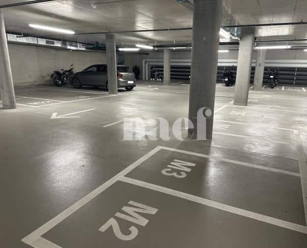 À louer : Parking place-moto Genève - Ref : 212189.61102 | Naef Immobilier