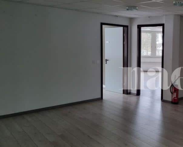 À louer : Surface Commerciale Bureau La Chaux-de-Fonds - Ref : 219282.2001 | Naef Immobilier
