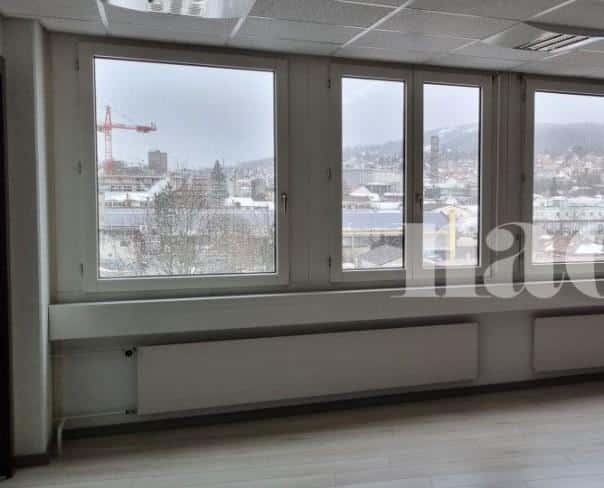 À louer : Surface Commerciale Bureau La Chaux-de-Fonds - Ref : 219282.2001 | Naef Immobilier