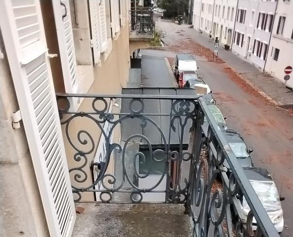 À louer : Appartement 2.5 Pieces LA CHAUX-DE-FONDS - Ref : 276330.1001 | Naef Immobilier