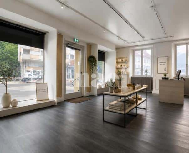 À louer : Surface Commerciale Atelier Le Locle - Ref : 276353.1 | Naef Immobilier