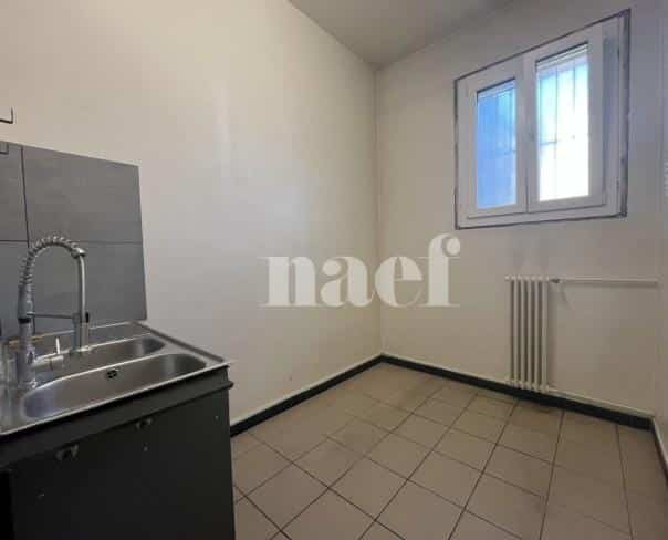 À louer : Surface Commerciale Arcade La Chaux-de-Fonds - Ref : 276935.3 | Naef Immobilier