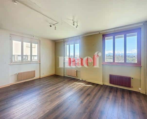 À louer : Surface Commerciale Atelier Lonay - Ref : 296002.80001 | Naef Immobilier