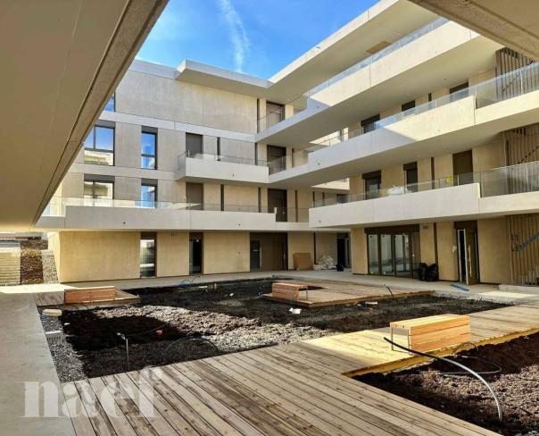 À louer : Appartement 4 Pieces Troinex - Ref : CP.19498 | Naef Immobilier
