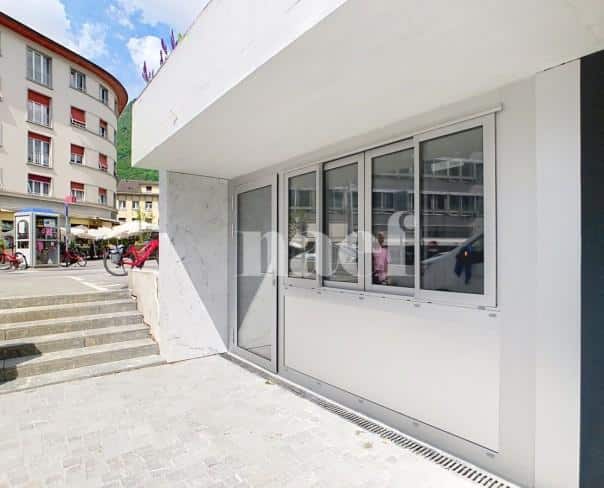 À louer : Surface Commerciale Arcade Aigle - Ref : EC.38577 | Naef Immobilier