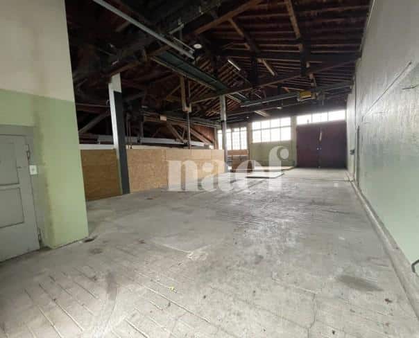 À louer : Dépôt Bursinel - Ref : EC.38604 | Naef Immobilier