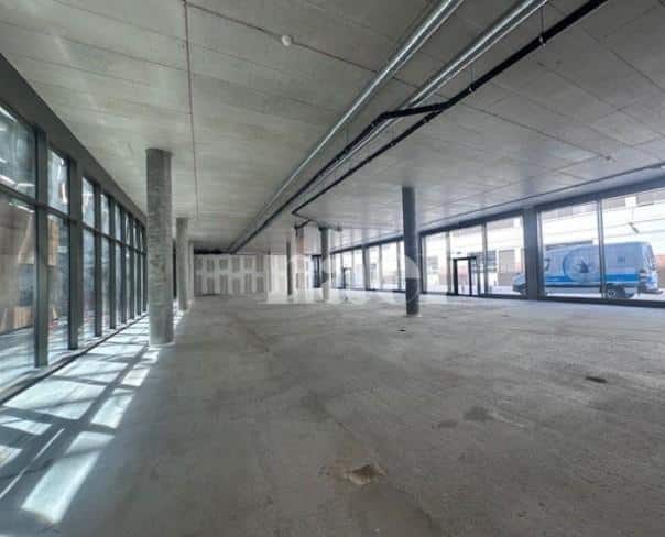 À louer : Surface Commerciale Arcade Plan-les-Ouates - Ref : EC.39883 | Naef Immobilier