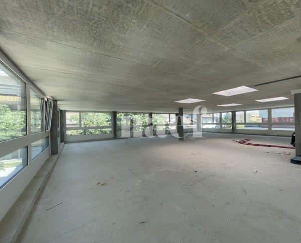 À louer : Surface Commerciale Bureau Gland - Ref : EC.40292 | Naef Immobilier