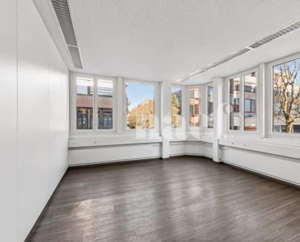 À louer : Surface Commerciale Atelier Marin Epagnier - Ref : EC.42113 | Naef Immobilier