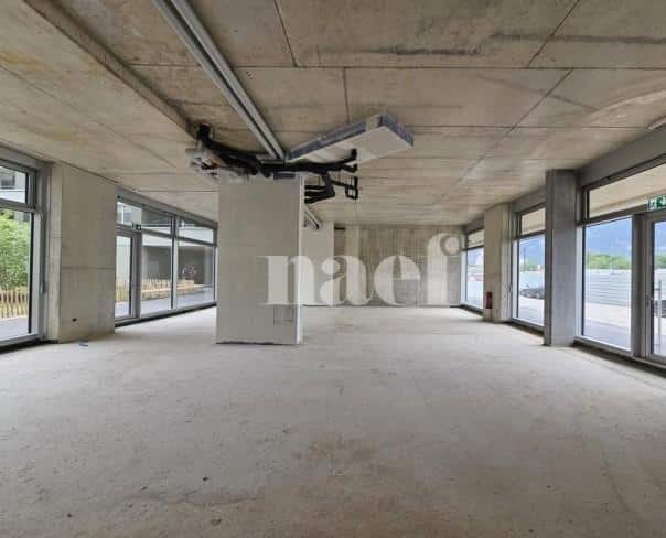 À louer : Surface Commerciale Arcade Vessy - Ref : EC.46042 | Naef Immobilier