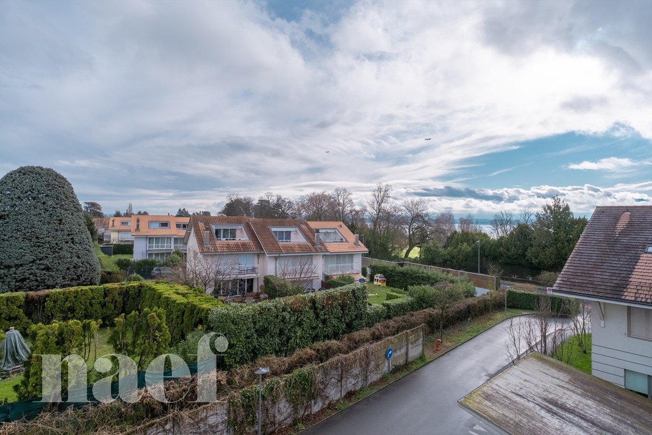 À vendre : Appartement 4 chambres Mies - Ref : 2071 | Naef Immobilier