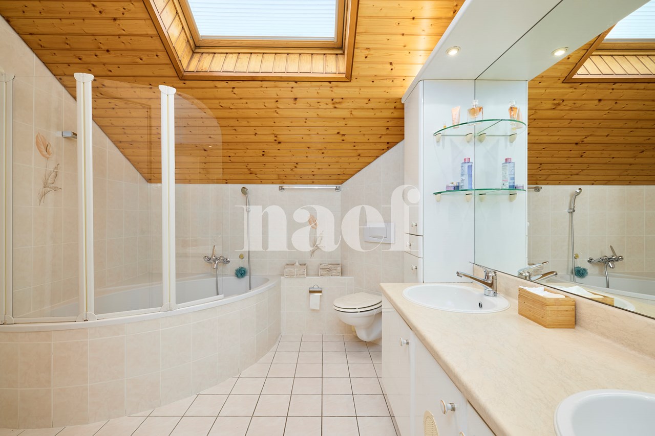 À vendre : Maison 3 chambres Vich - Ref : 2454 | Naef Immobilier
