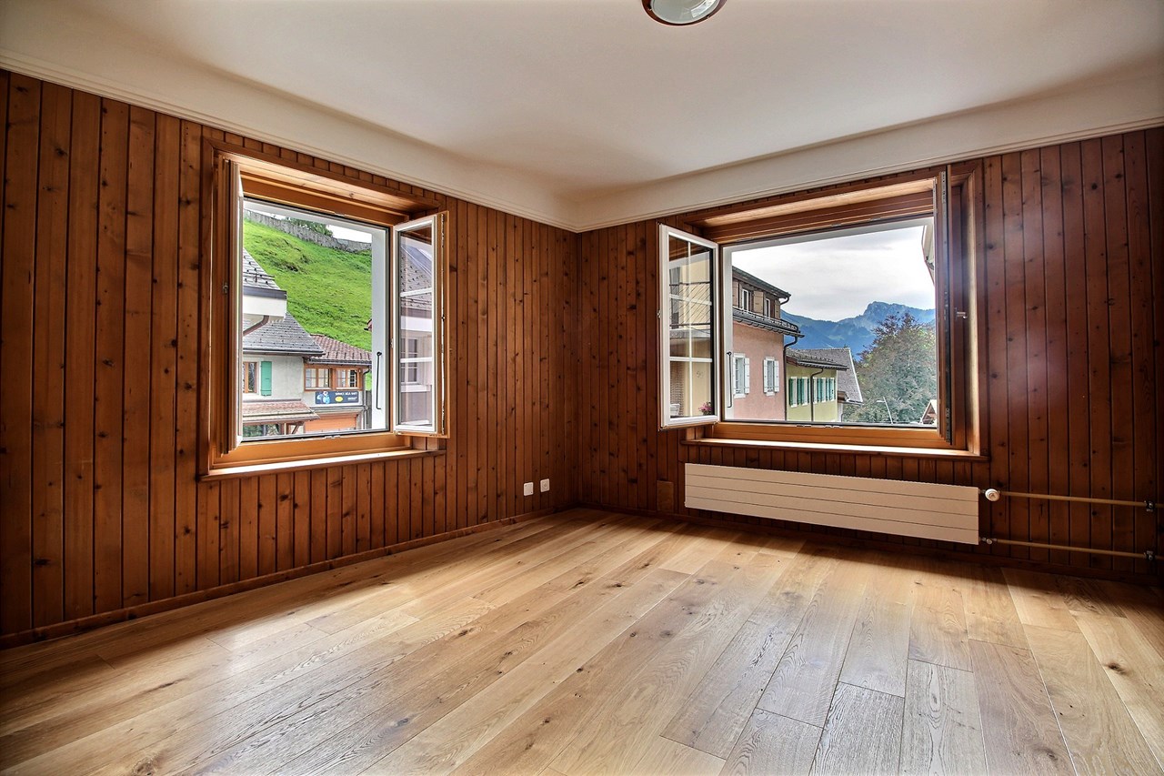 À vendre : Bien de rendement mixte Château-d’Œx - Ref : 2682 | Naef Immobilier