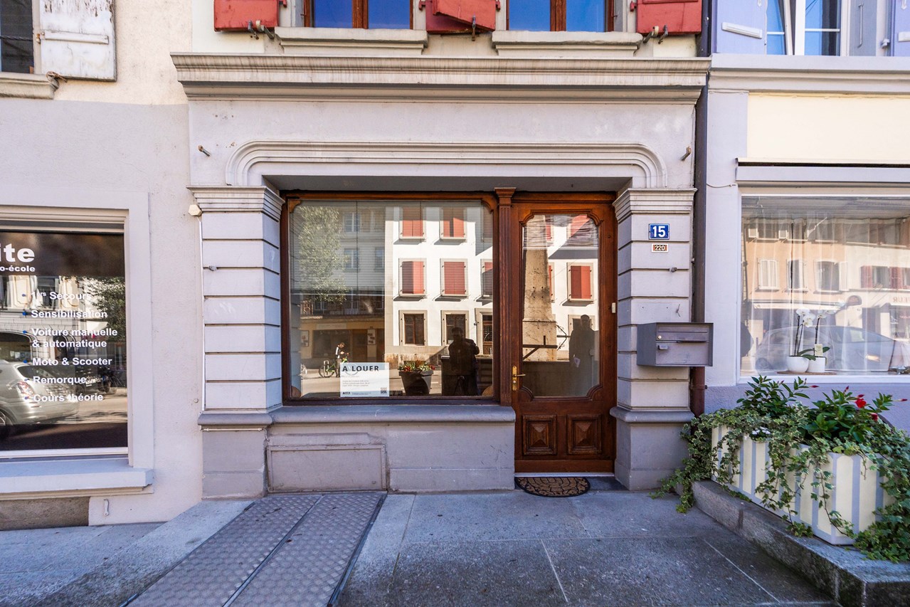 À vendre : Bien de rendement mixte Avenches - Ref : 2747 | Naef Immobilier