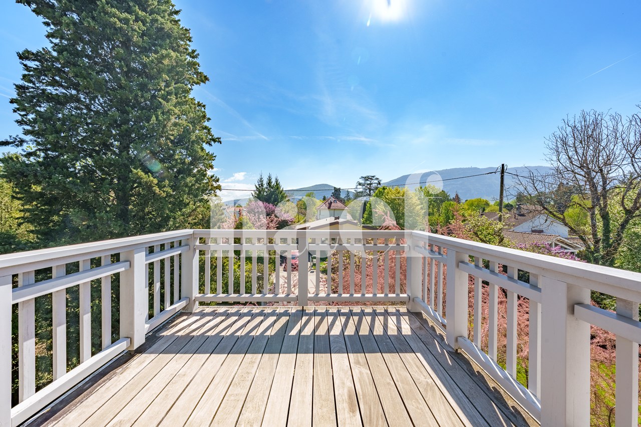 À vendre : Maison 5 chambres Conches - Ref : 3143 | Naef Immobilier