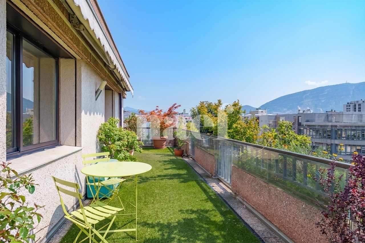 À vendre : Appartement 4 chambres Carouge - Ref : 3467 | Naef Immobilier