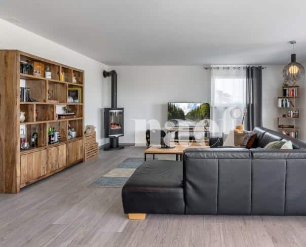 À vendre : Maison 5 chambres Hautemorges - Ref : 2362 | Naef Immobilier