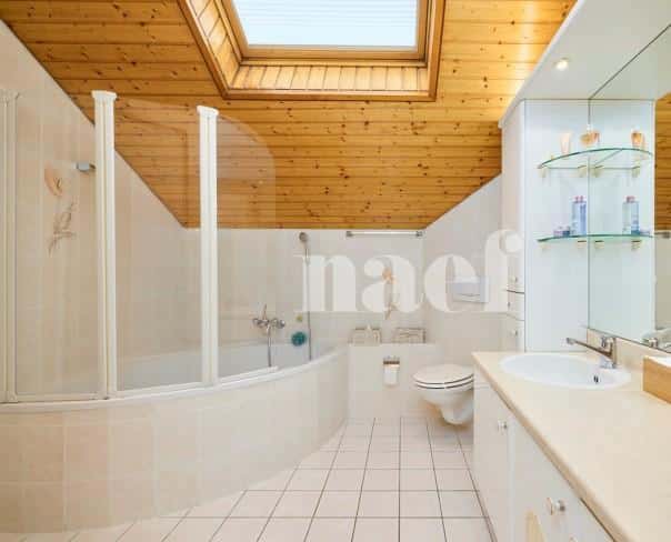 À vendre : Maison 3 chambres Vich - Ref : 2454 | Naef Immobilier