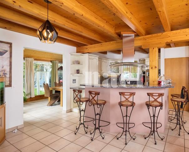 À vendre : Maison 3 chambres Vich - Ref : 2454 | Naef Immobilier